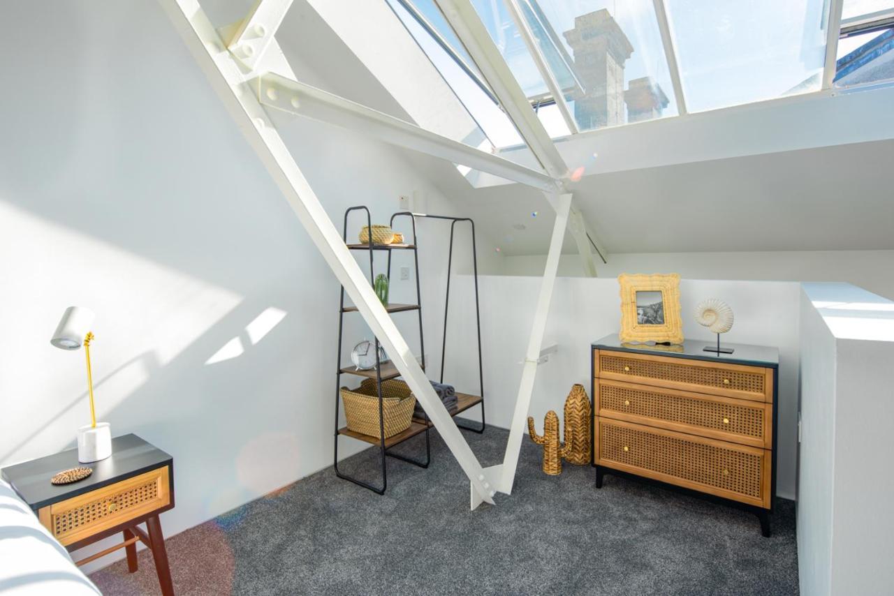 Rwy Suite48 Luxury Suite With Optional Parking Плимът Екстериор снимка