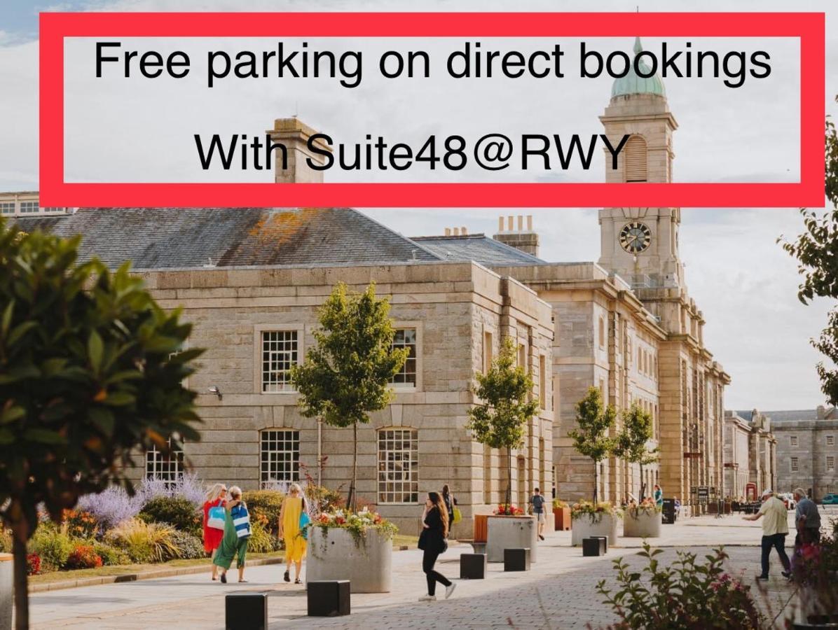 Rwy Suite48 Luxury Suite With Optional Parking Плимът Екстериор снимка